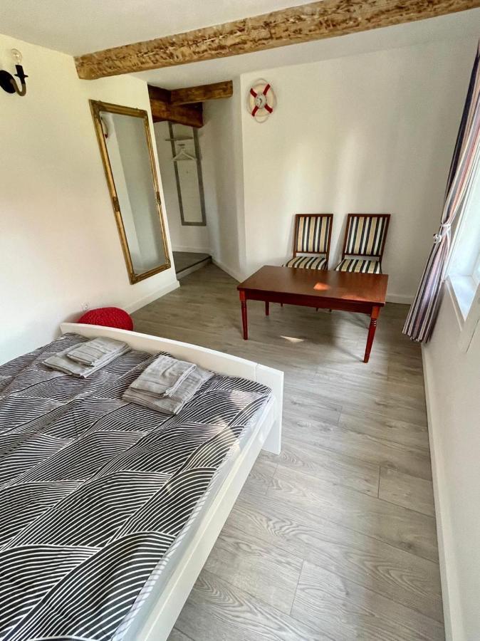 Rusnes Pakalnes Apartamentai Esterno foto